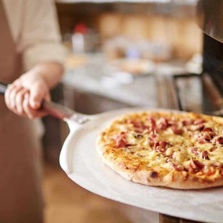 The Top 6 Questions to Ask When You Order Gluten Free Pizza
