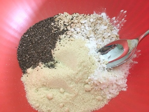 A photo of the dry ingredients in a red bowl.
