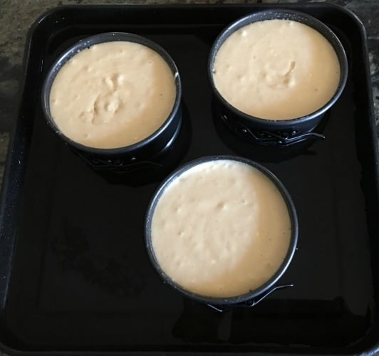 Cheesecakes ready to bake