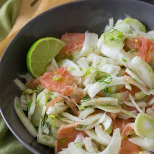 The top view of a grapefruit and fennel summer salad.