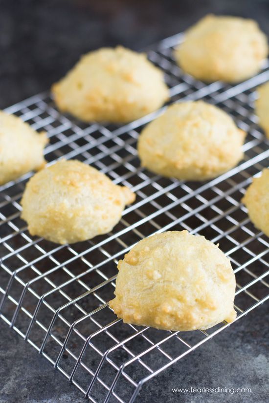 cream puff balls cooling on a cooling rack
