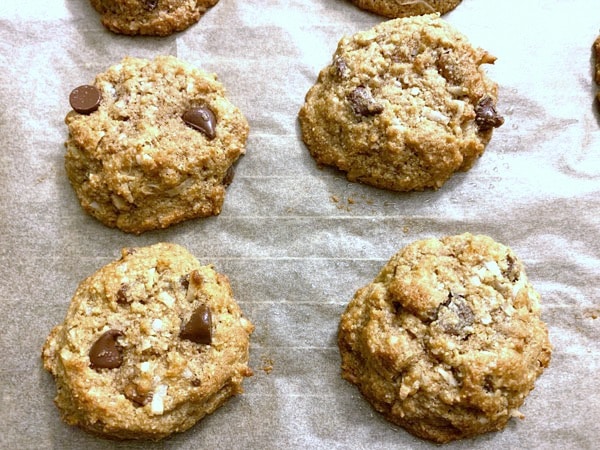 Baked cookies on a baking sheet.