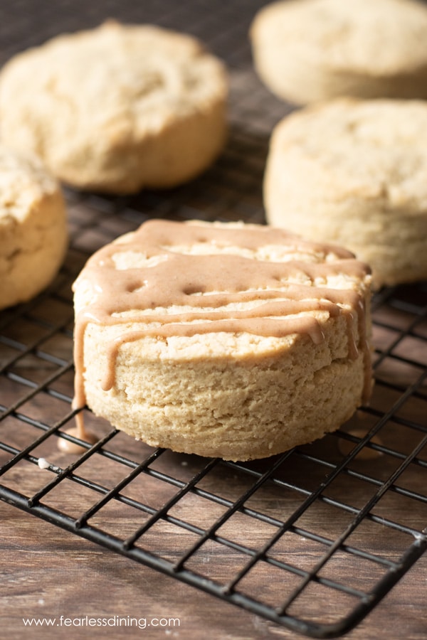 scones with pumpkin spice icing