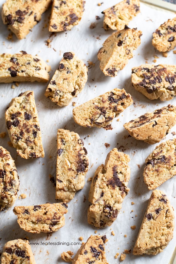 A cookie tray of baked gluten free mandelbrot slices.