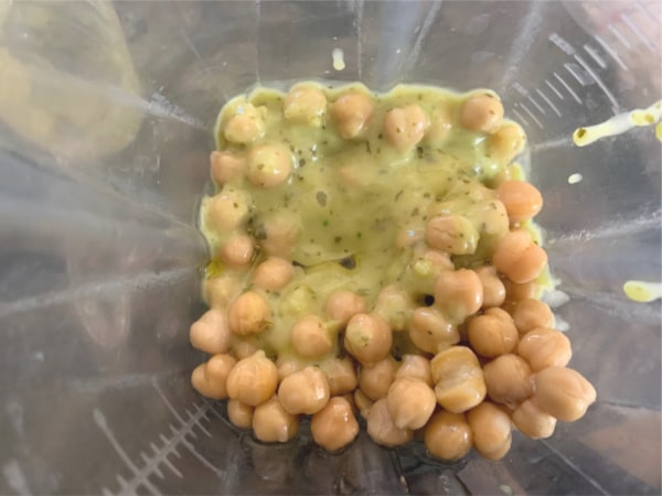 garbanzo beans and salsa in the blender.
