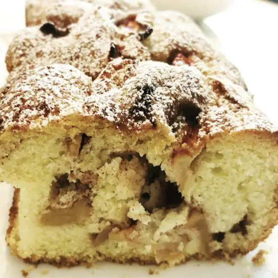 a picture of reader Iza's baked apple cake