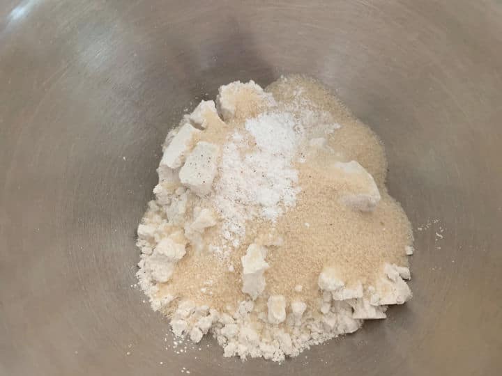 biscotti dry ingredients in a bowl
