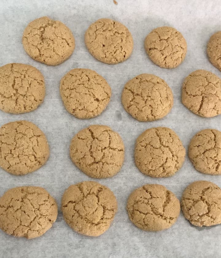 A tray of baked pumpkin snickerdoodles.