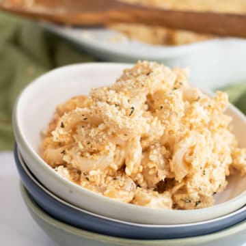 A bowl of homemade gluten free macaroni and cheese.