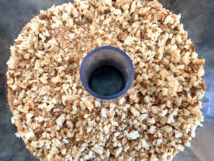 coarsely ground breadcrumbs
