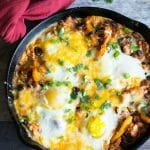 A skillet full of ground turkey shakshuka.