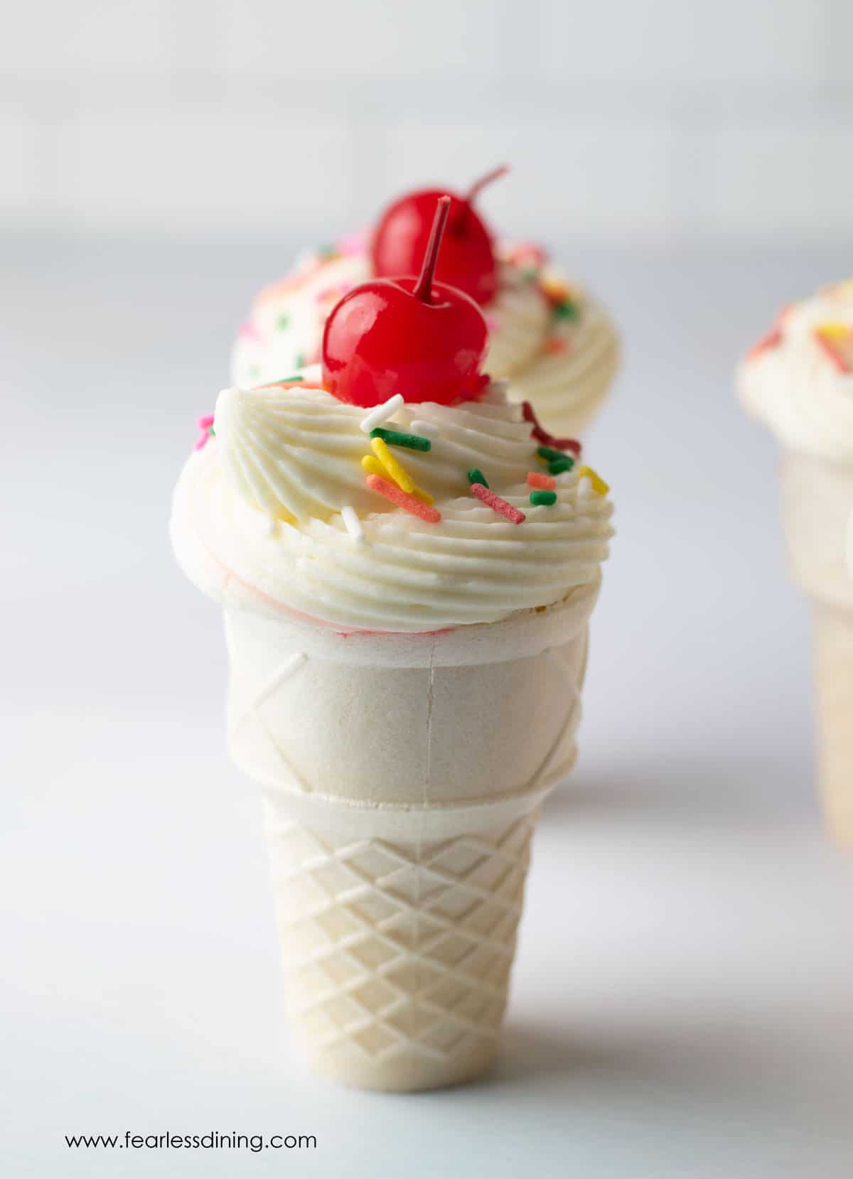 cupcakes baked in ice cream cones