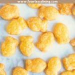 A PInterest pin image of the baked goldfish crackers.
