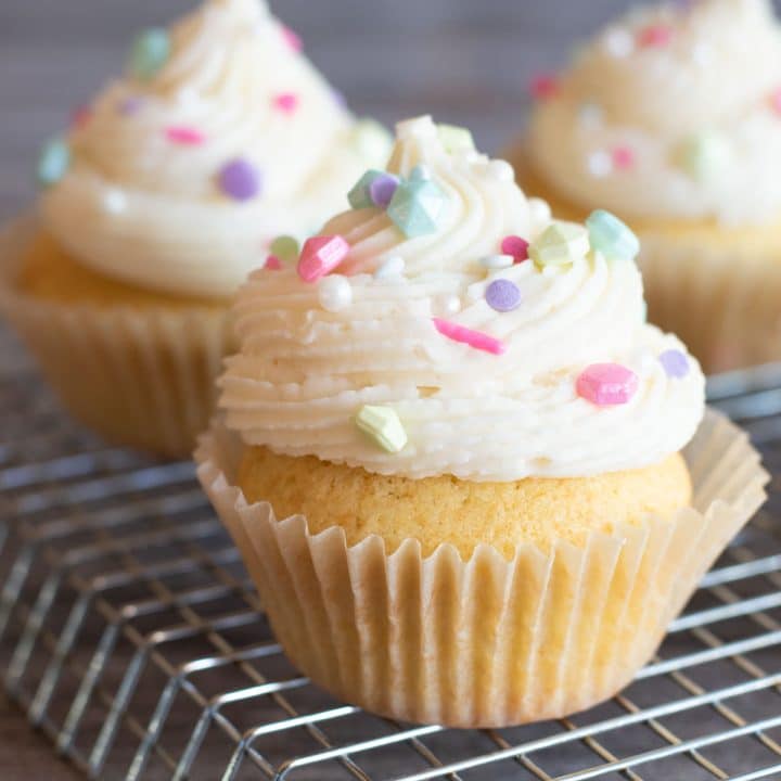 How to Make Amazing Gluten Free Vanilla Cupcakes Fearless Dining