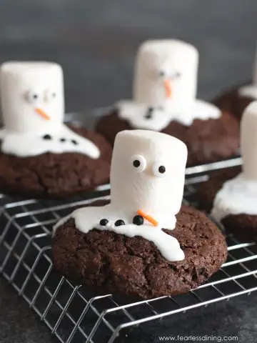 melted snowmen on the chocolate cookies