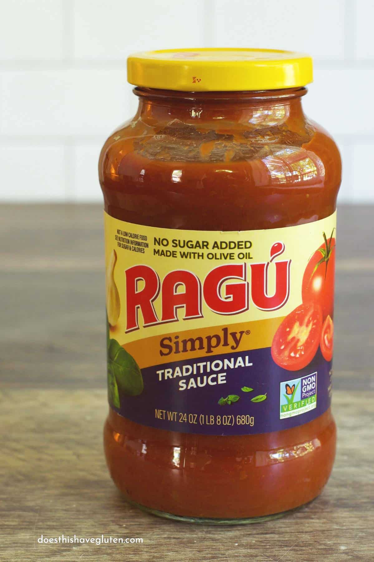 A jar of ragu spaghetti sauce.