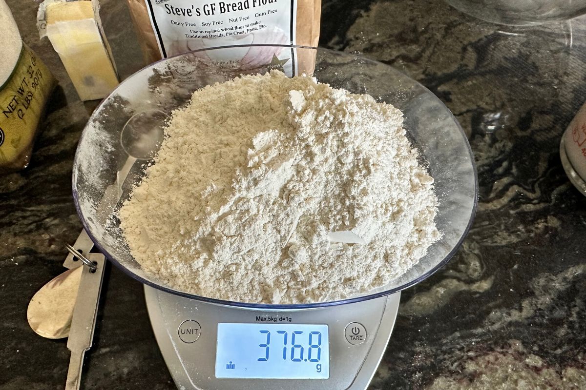 Flour on a digital scale.